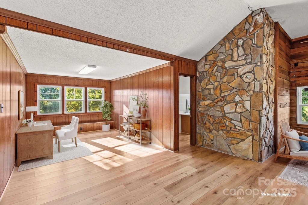 Kannapolis, North Carolina, 28081, United States, 6 Bedrooms Bedrooms, ,4 BathroomsBathrooms,Residential,Forsale,1985977