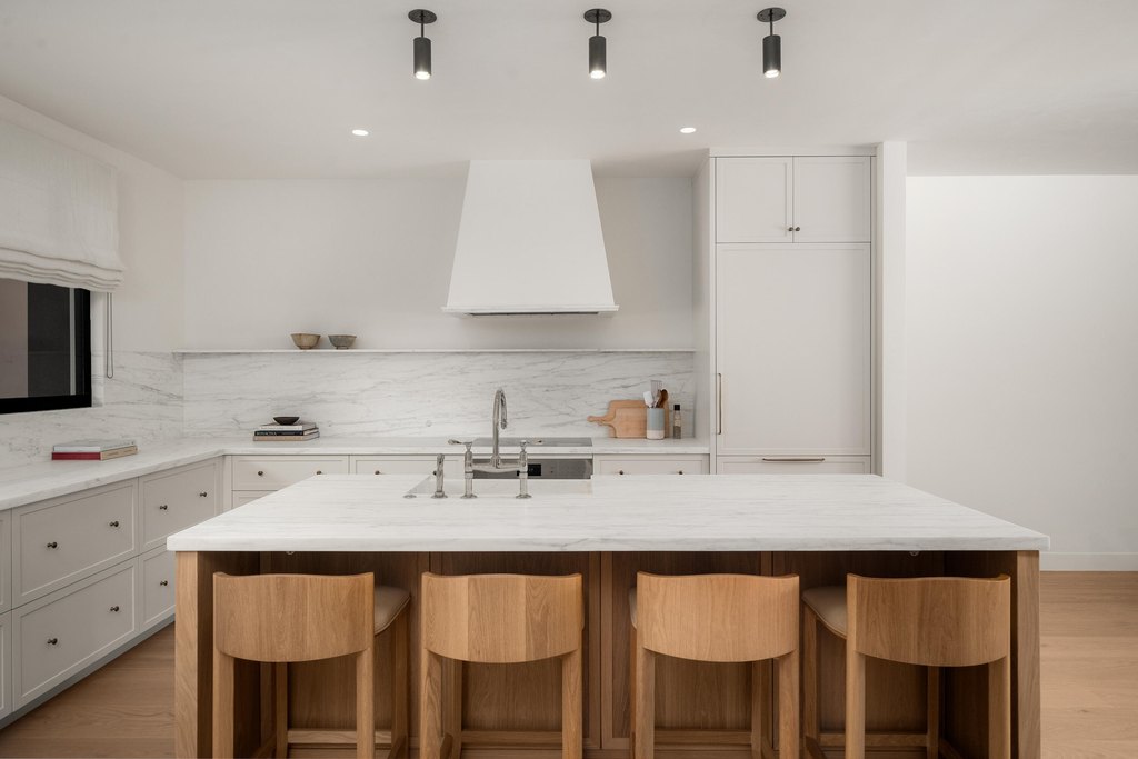 SANTA BARBARA, California, 93108, United States, 2 Bedrooms Bedrooms, ,2.5 BathroomsBathrooms,Residential,Forsale,1964340