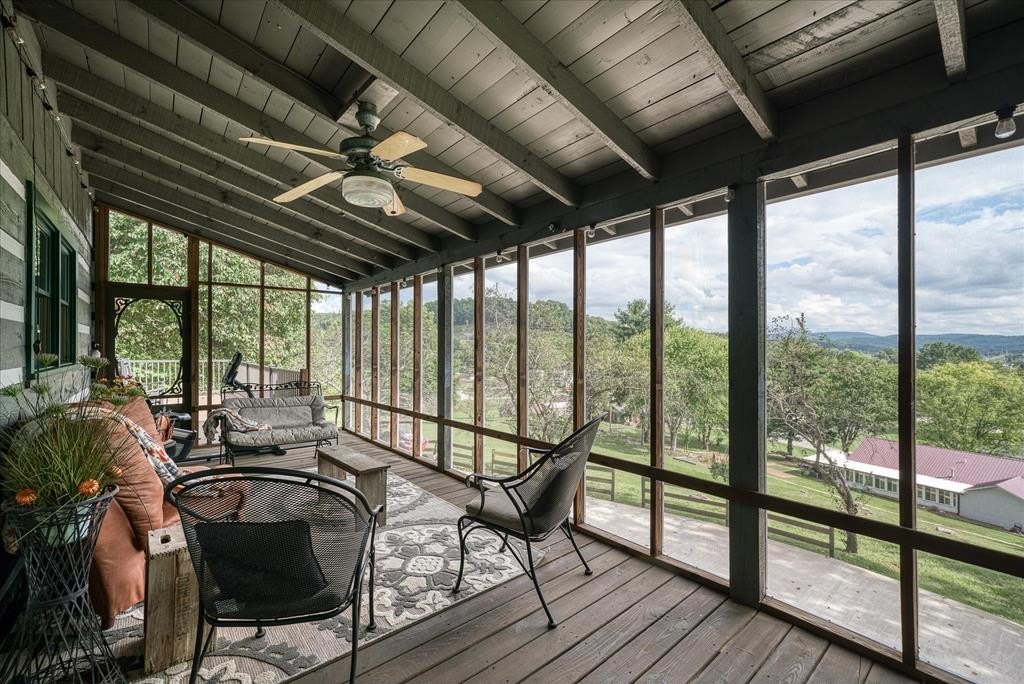 Livingston, Tennessee, 38570, United States, 5 Bedrooms Bedrooms, ,3 BathroomsBathrooms,Residential,Forsale,1968520