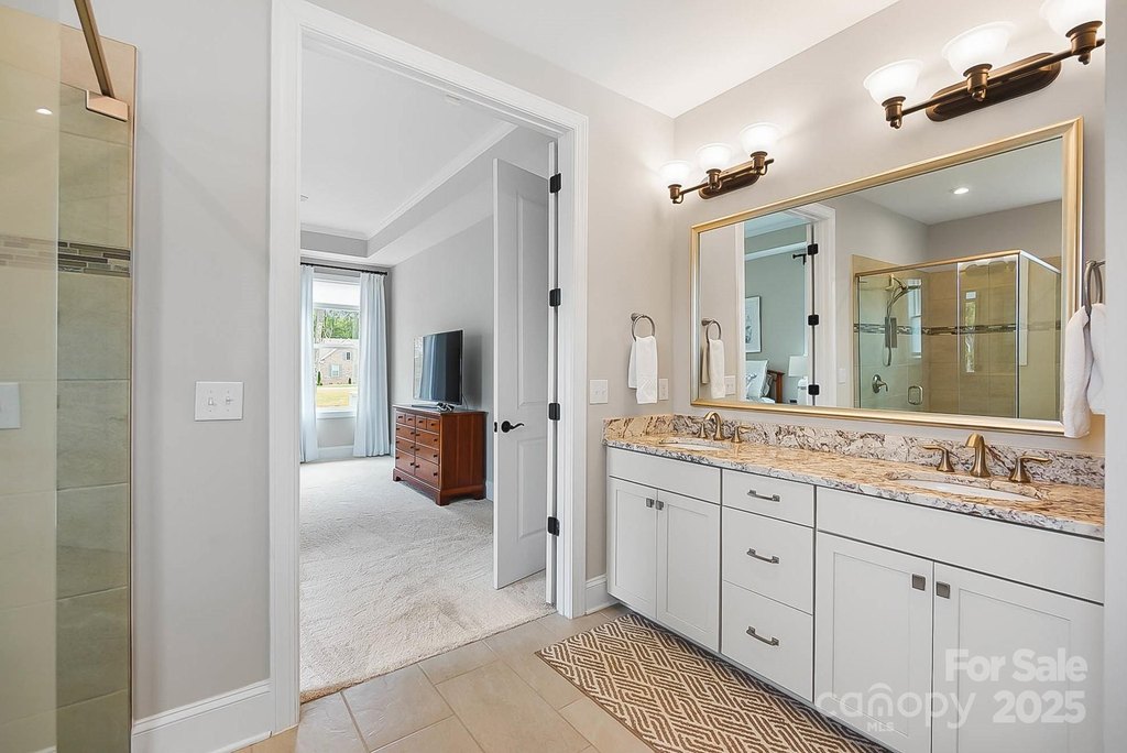 York, South Carolina, 29745, United States, 4 Bedrooms Bedrooms, ,3 BathroomsBathrooms,Residential,Forsale,1985980