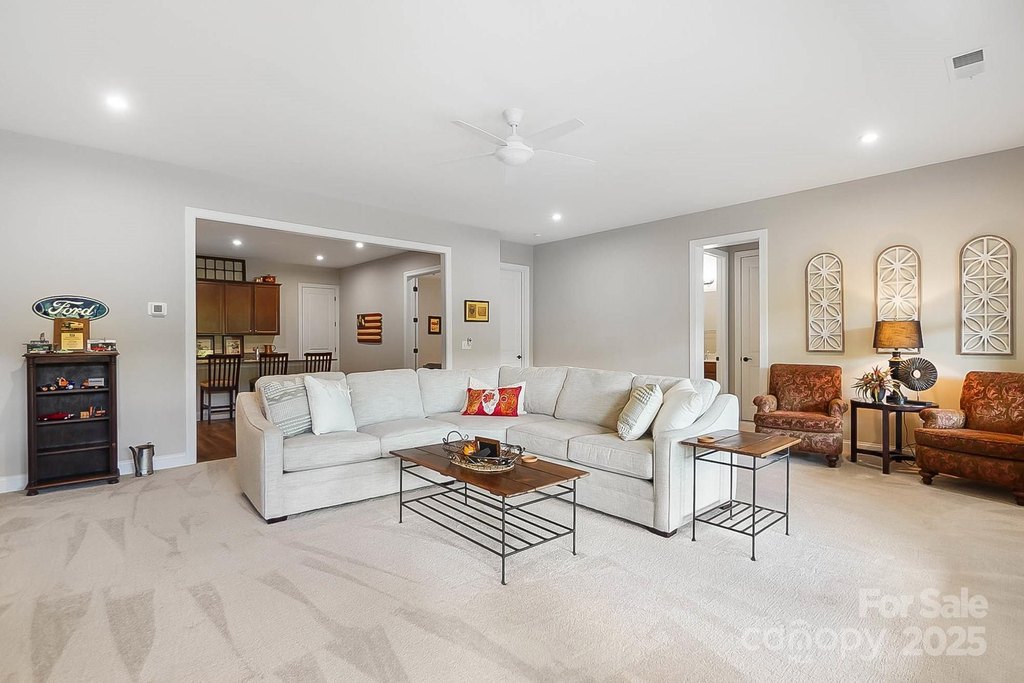 York, South Carolina, 29745, United States, 4 Bedrooms Bedrooms, ,3 BathroomsBathrooms,Residential,Forsale,1985980