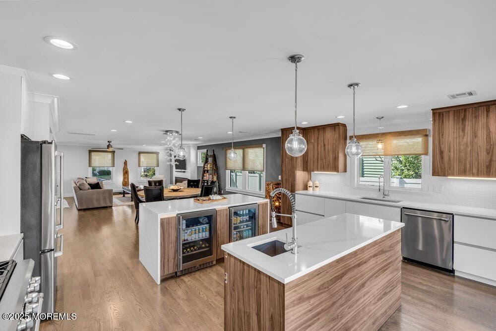 Belmar, New Jersey, 07719, United States, 4 Bedrooms Bedrooms, ,3.5 BathroomsBathrooms,Residential,Forsale,1984565