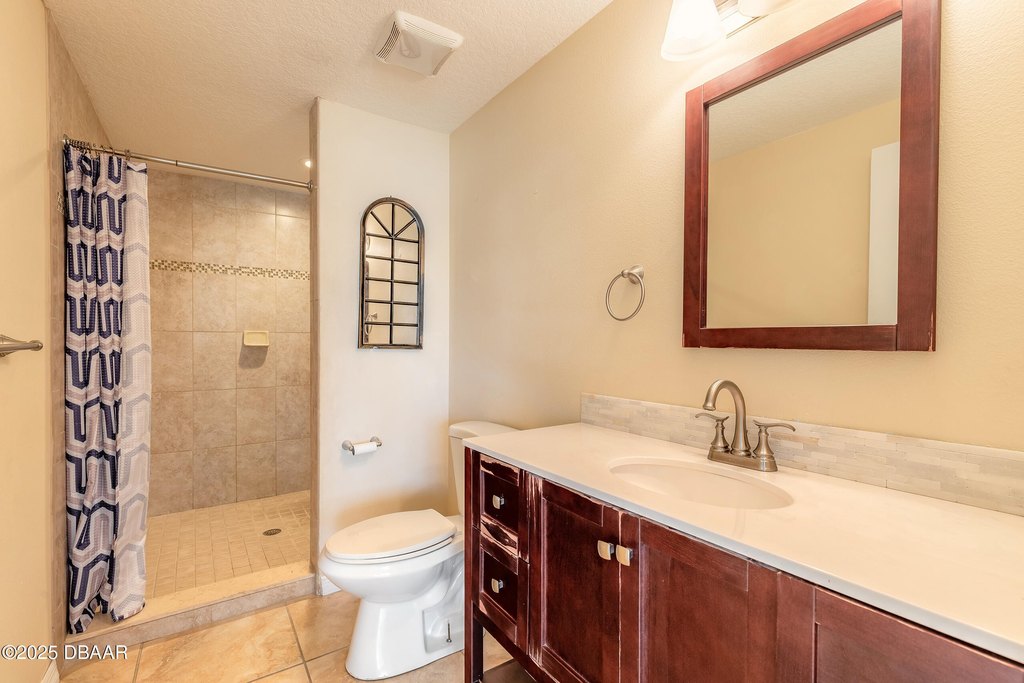 Daytona Beach, Florida, 32118, United States, 5 Bedrooms Bedrooms, ,3 BathroomsBathrooms,Residential,Forsale,1964573 Daytona Beach, Florida, 32118, United States, 5 Bedrooms Bedrooms, ,3 BathroomsBathrooms,Residential,Forsale,1964573