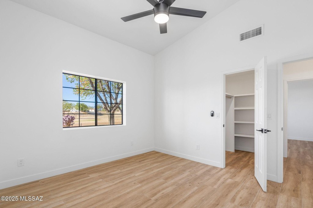 Tucson, Arizona, 85730, United States, 3 Bedrooms Bedrooms, ,3 BathroomsBathrooms,Residential,Forsale,2004422