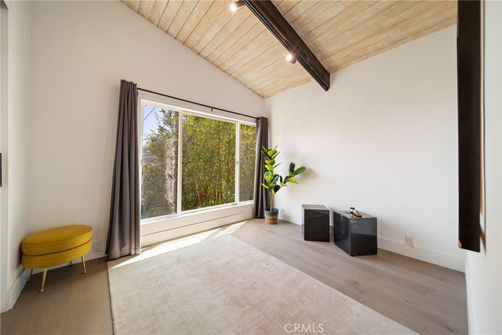 Los Angeles, California, 90046, United States, 3 Bedrooms Bedrooms, ,2 BathroomsBathrooms,Residential,Forsale,1985943