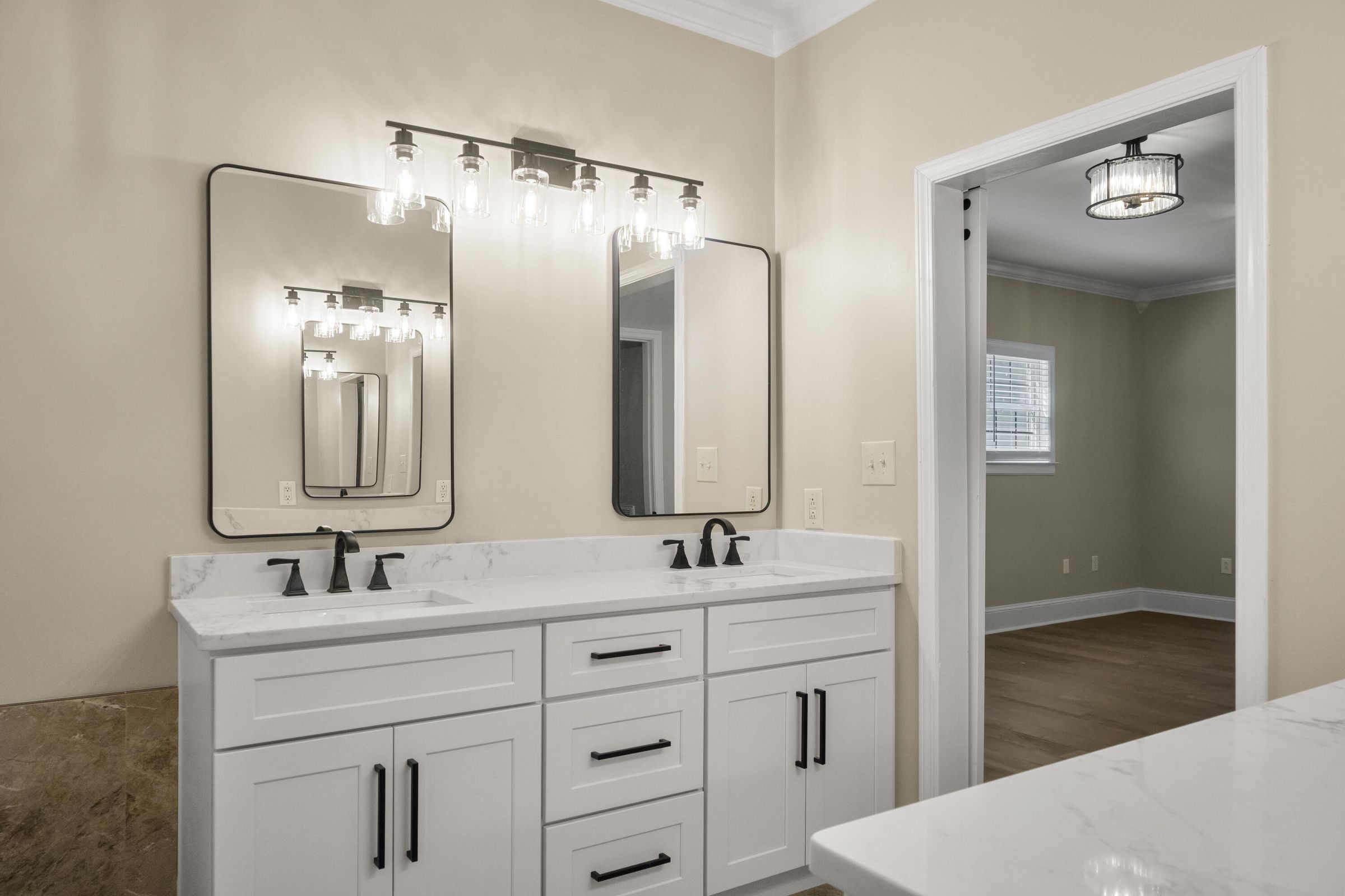 Flintstone, Georgia, 30725, United States, 5 Bedrooms Bedrooms, ,3 BathroomsBathrooms,Residential,Forsale,1963596