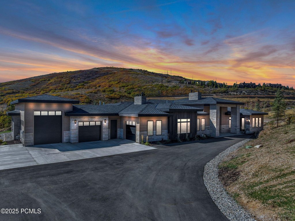 Kamas, Utah, 84036, United States, 4 Bedrooms Bedrooms, ,4.5 BathroomsBathrooms,Residential,Forsale,1994170