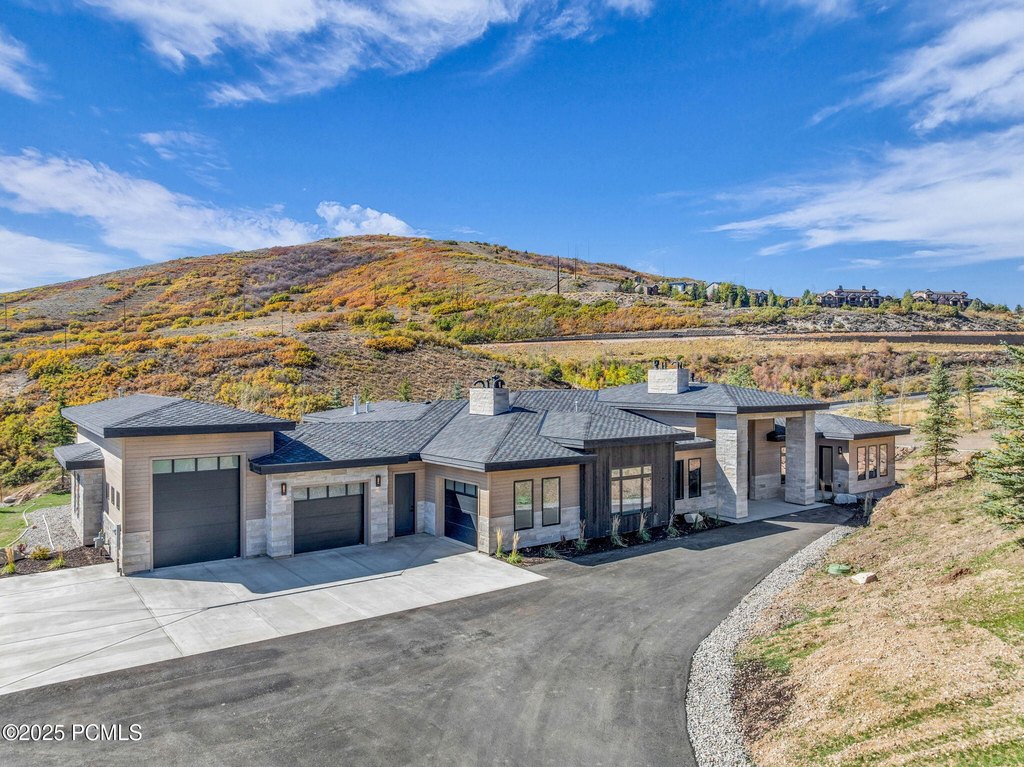 Kamas, Utah, 84036, United States, 4 Bedrooms Bedrooms, ,4.5 BathroomsBathrooms,Residential,Forsale,1994170