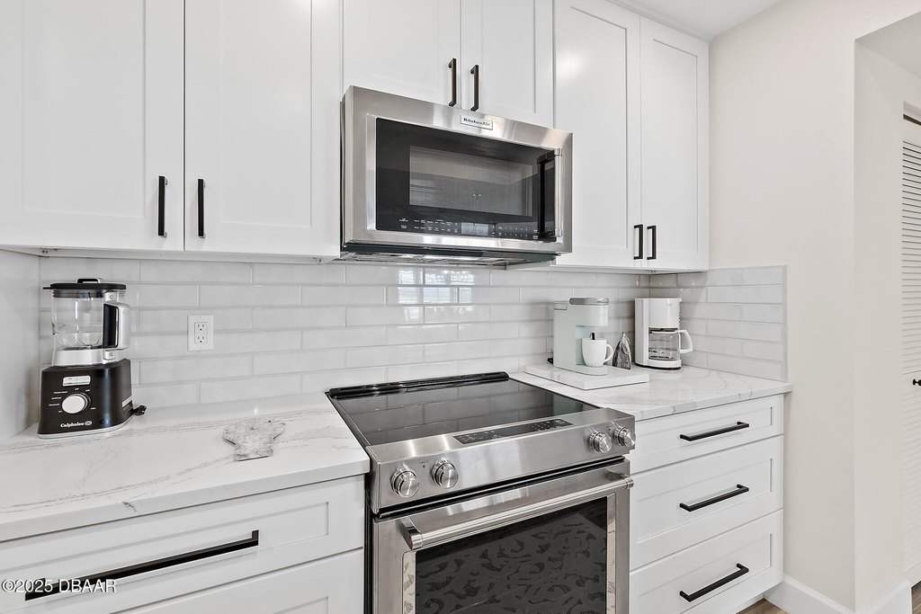 Daytona Beach Shores, Florida, 32118, United States, 3 Bedrooms Bedrooms, ,3 BathroomsBathrooms,Residential,Forsale,2007382