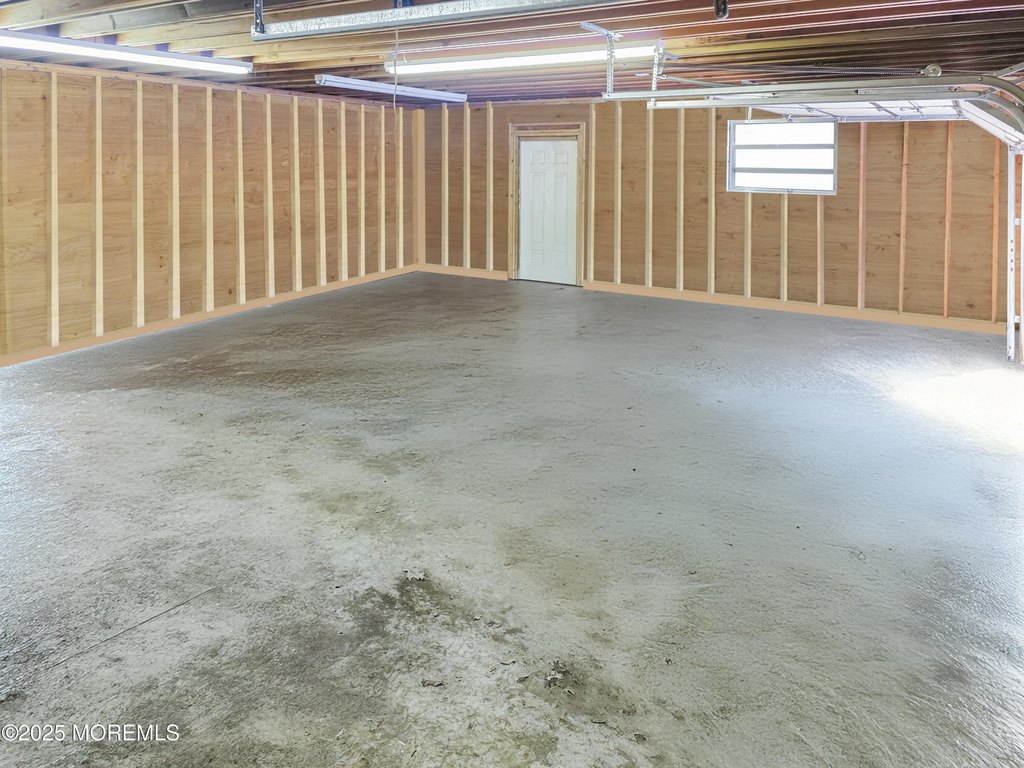 Jackson, New Jersey, 08527, United States, 4 Bedrooms Bedrooms, ,2 BathroomsBathrooms,Residential,Forsale,1972268