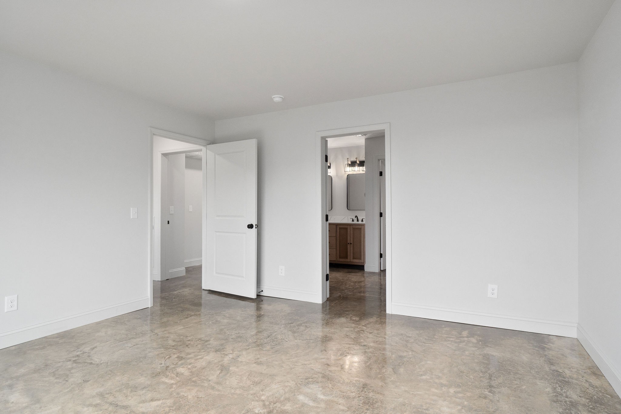 Dowelltown, Tennessee, 37059, United States, 4 Bedrooms Bedrooms, ,3 BathroomsBathrooms,Residential,Forsale,1999477