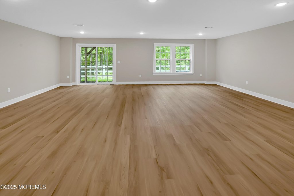 Manalapan, New Jersey, 07726, United States, 3 Bedrooms Bedrooms, ,3.5 BathroomsBathrooms,Residential,Forsale,1984550