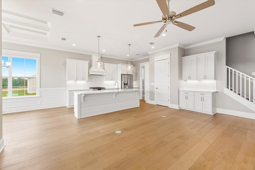 Tallahassee, Florida, 32312, United States, 4 Bedrooms Bedrooms, ,3 BathroomsBathrooms,Residential,Forsale,1995100