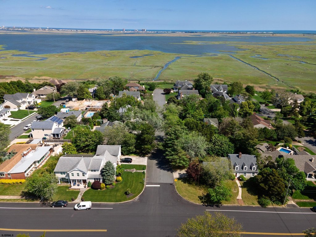 Linwood, New Jersey, 08221, United States, 5 Bedrooms Bedrooms, ,3.5 BathroomsBathrooms,Residential,Forsale,1994000