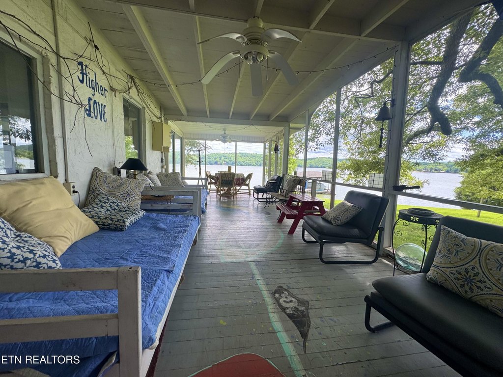 Rockwood, Tennessee, 37854, United States, 3 Bedrooms Bedrooms, ,1 BathroomBathrooms,Residential,Forsale,1893804