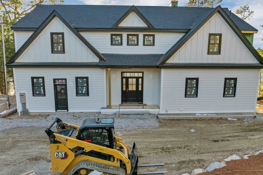 Meredith, New Hampshire, 03253, United States, 6 Bedrooms Bedrooms, ,6.5 BathroomsBathrooms,Residential,Forsale,1893919