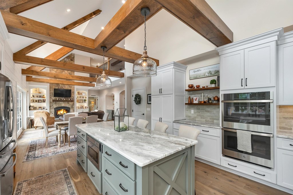 Meredith, New Hampshire, 03253, United States, 6 Bedrooms Bedrooms, ,6.5 BathroomsBathrooms,Residential,Forsale,1893919