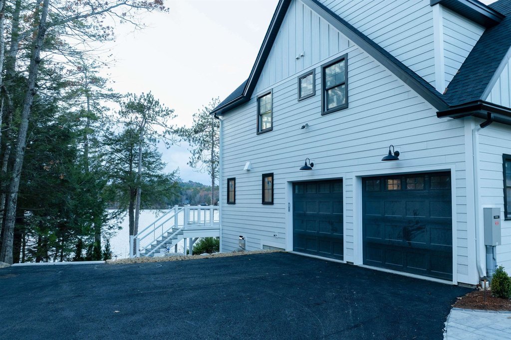 Meredith, New Hampshire, 03253, United States, 6 Bedrooms Bedrooms, ,6.5 BathroomsBathrooms,Residential,Forsale,1893919