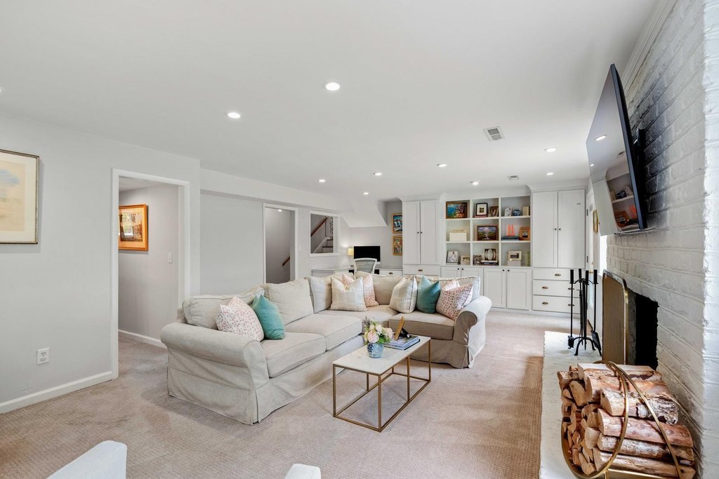 Charleston, South Carolina, 29407, United States, 4 Bedrooms Bedrooms, ,3 BathroomsBathrooms,Residential,Forsale,2007670