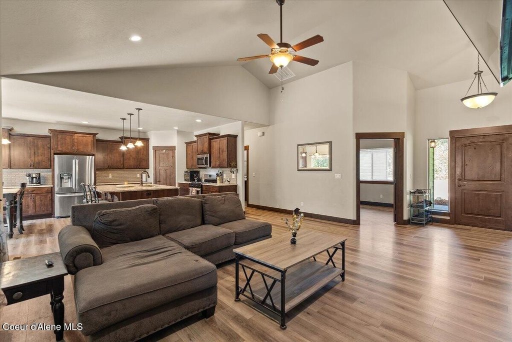 Rathdrum, Idaho, 83858, United States, 3 Bedrooms Bedrooms, ,2 BathroomsBathrooms,Residential,Forsale,1946343