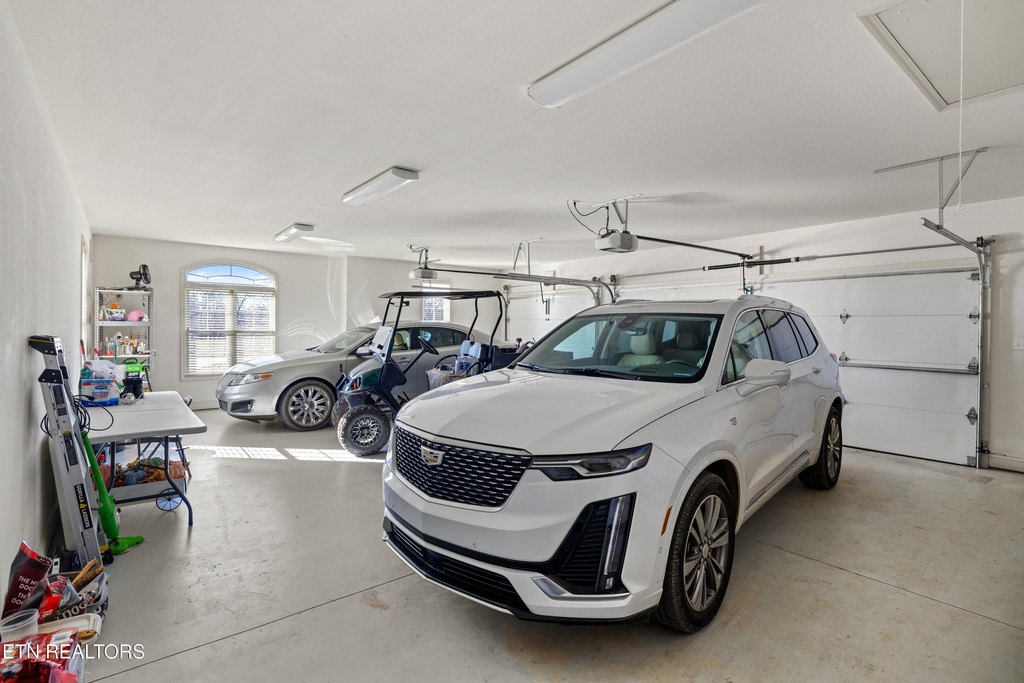 Maryville, Tennessee, 37801, United States, 4 Bedrooms Bedrooms, ,3.5 BathroomsBathrooms,Residential,Forsale,2011912