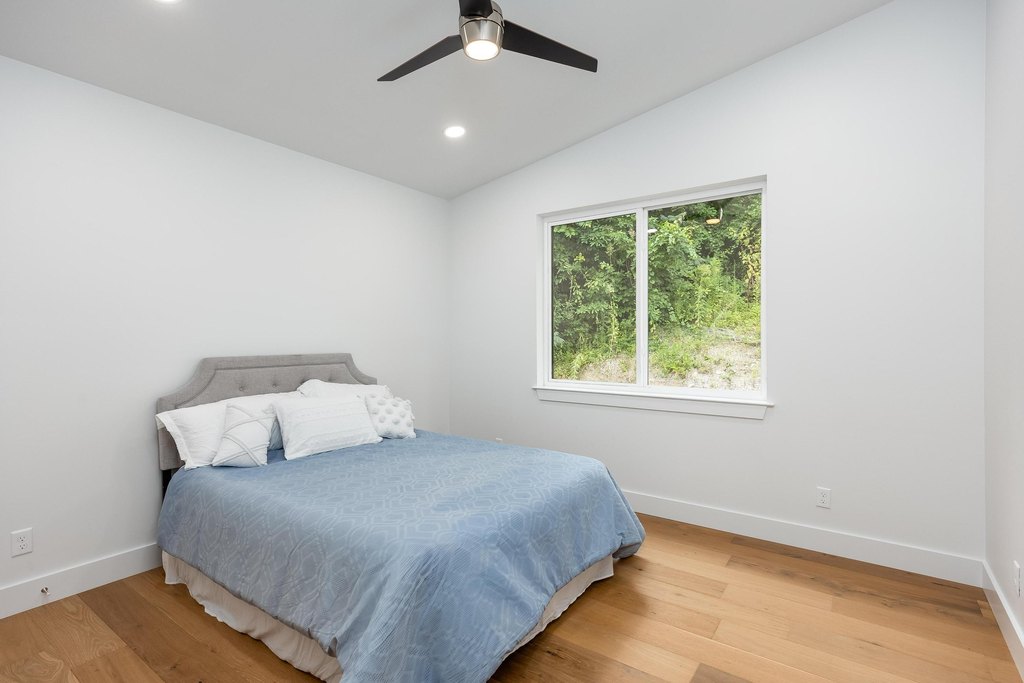 Chattanooga, Tennessee, 37405, United States, 4 Bedrooms Bedrooms, ,4.5 BathroomsBathrooms,Residential,Forsale,2009592