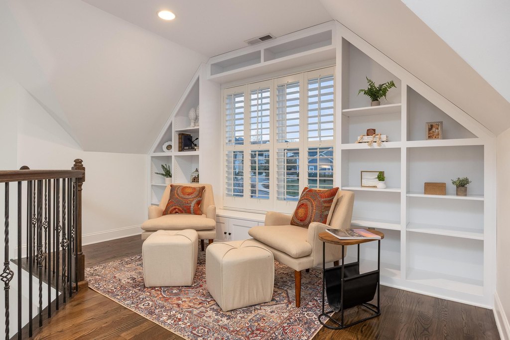 Chattanooga, Tennessee, 37405, United States, 4 Bedrooms Bedrooms, ,3.5 BathroomsBathrooms,Residential,Forsale,2009603