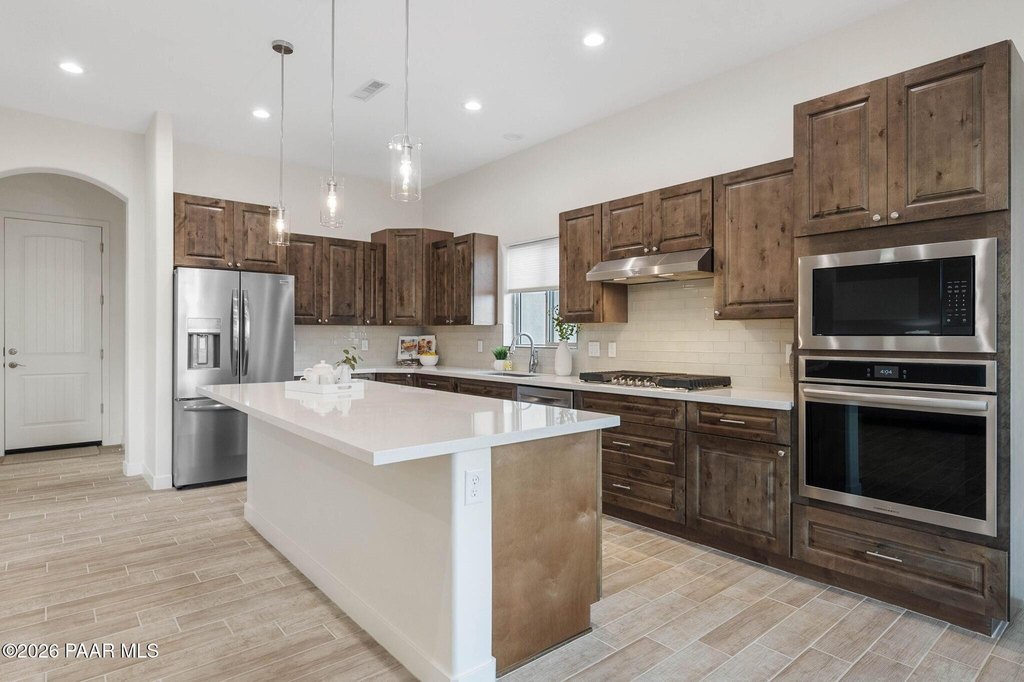 Prescott Valley, Arizona, 86315, United States, 3 Bedrooms Bedrooms, ,3 BathroomsBathrooms,Residential,Forsale,2011270