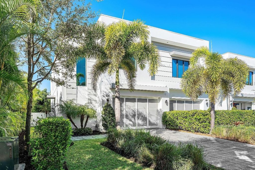 Delray Beach, Florida, 33483, United States, 3 Bedrooms Bedrooms, ,3.5 BathroomsBathrooms,Residential,Forsale,2010666