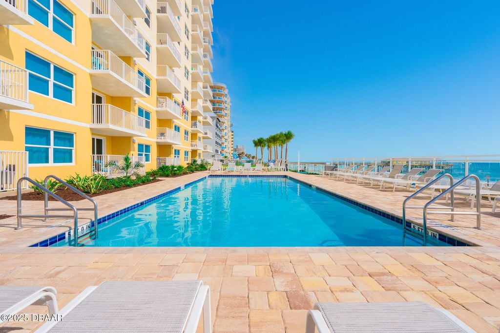 Daytona Beach Shores, Florida, 32118, United States, 3 Bedrooms Bedrooms, ,2 BathroomsBathrooms,Residential,Forsale,1990151