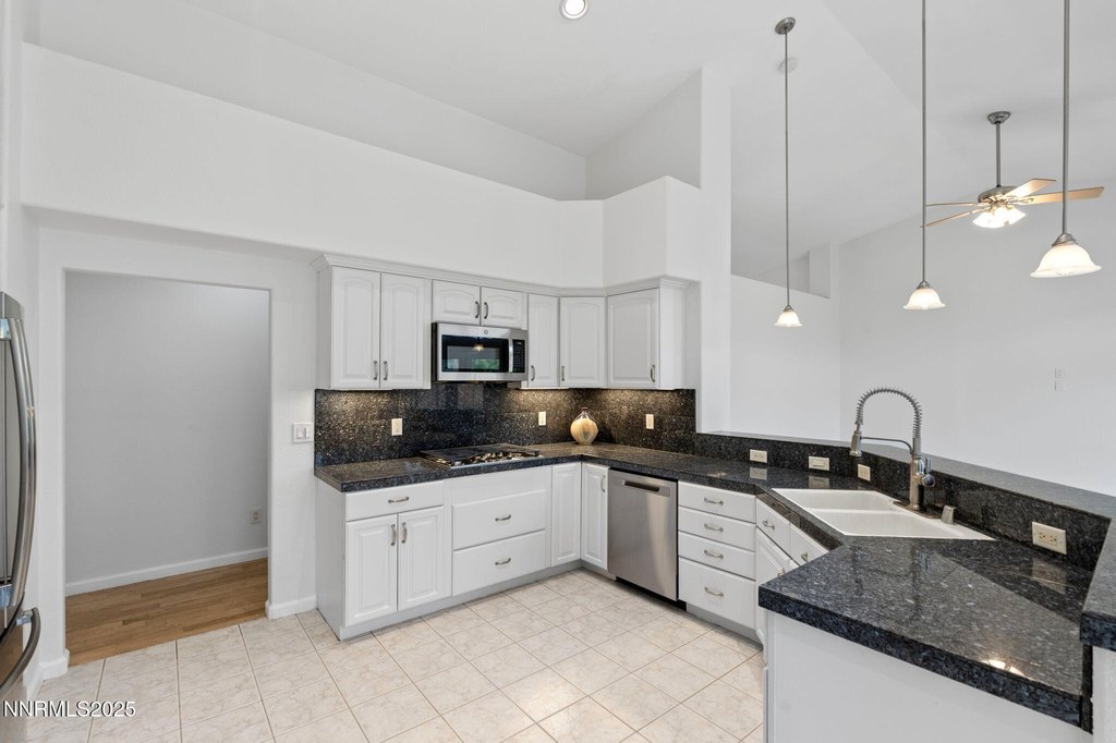 Washoe Valley, Nevada, 89704, United States, 4 Bedrooms Bedrooms, ,3 BathroomsBathrooms,Residential,Forsale,2012838