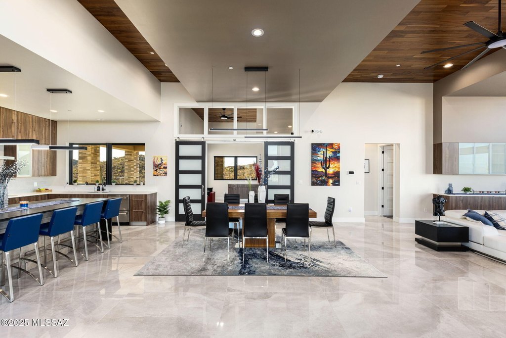 Tucson, Arizona, 85745, United States, 4 Bedrooms Bedrooms, ,4 BathroomsBathrooms,Residential,Forsale,1990090