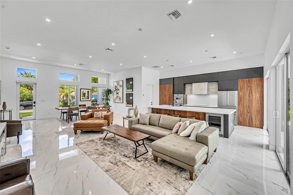 Oakland Park, Florida, 33334, United States, 4 Bedrooms Bedrooms, ,4 BathroomsBathrooms,Residential,Forsale,1968291