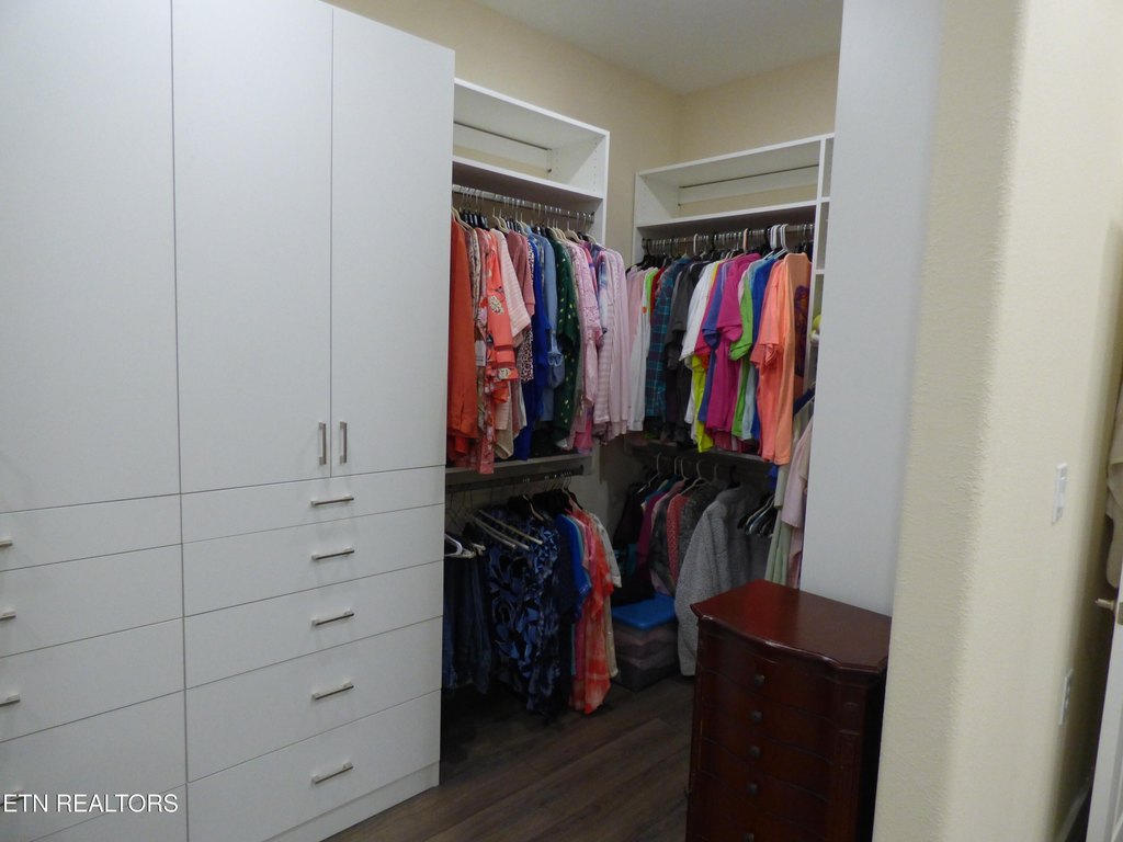 Crossville, Tennessee, 38572, United States, 2 Bedrooms Bedrooms, ,2.5 BathroomsBathrooms,Residential,Forsale,1996593