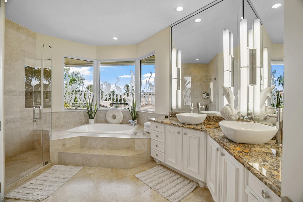 Delray Beach, Florida, 33483, United States, 4 Bedrooms Bedrooms, ,3.5 BathroomsBathrooms,Residential,Forsale,1969898