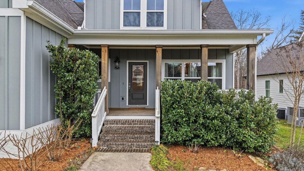 Signal Mountain, Tennessee, 37377, United States, 4 Bedrooms Bedrooms, ,3.5 BathroomsBathrooms,Residential,Forsale,2011259