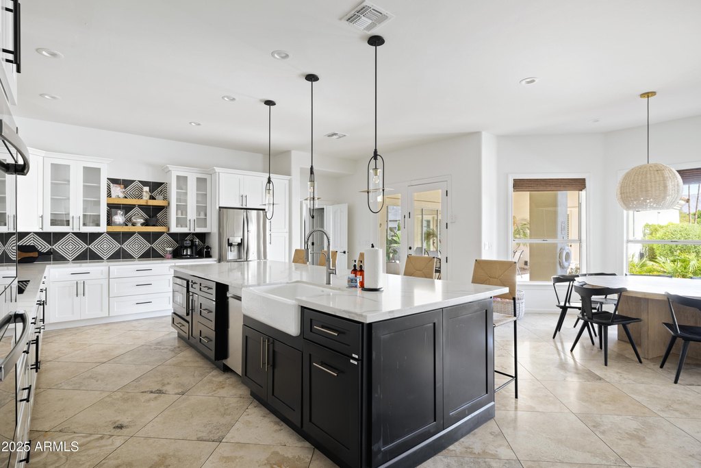 Scottsdale, Arizona, 85260, United States, 5 Bedrooms Bedrooms, ,4.5 BathroomsBathrooms,Residential,Forsale,2014407