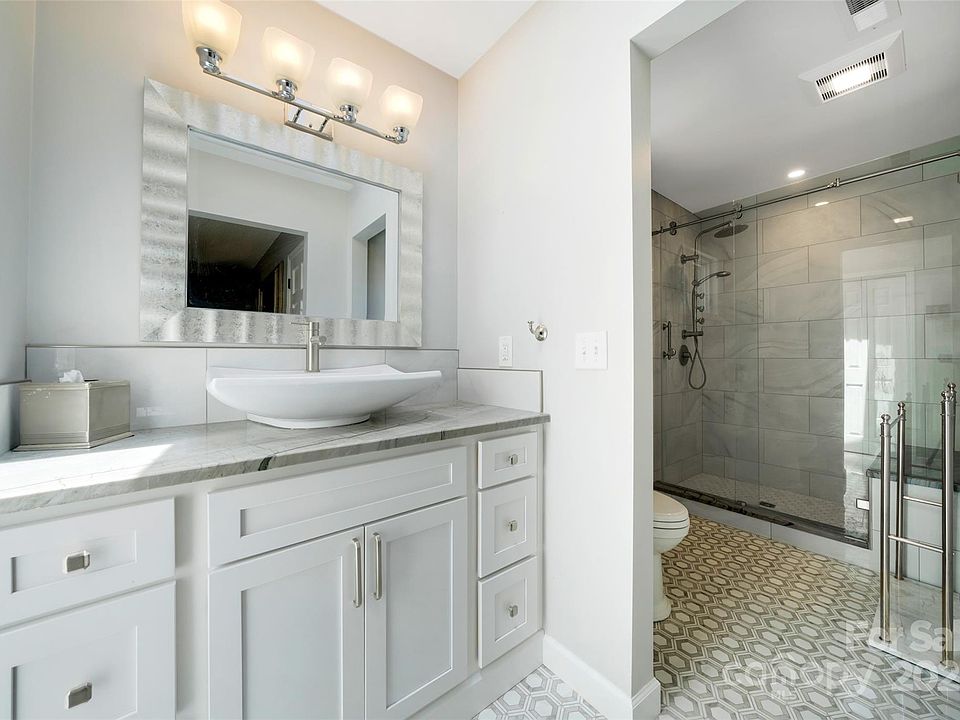 Mills River, North Carolina, 28759, United States, 3 Bedrooms Bedrooms, ,4 BathroomsBathrooms,Residential,Forsale,2004157