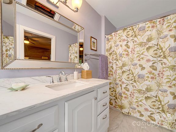 Mills River, North Carolina, 28759, United States, 3 Bedrooms Bedrooms, ,4 BathroomsBathrooms,Residential,Forsale,2004157