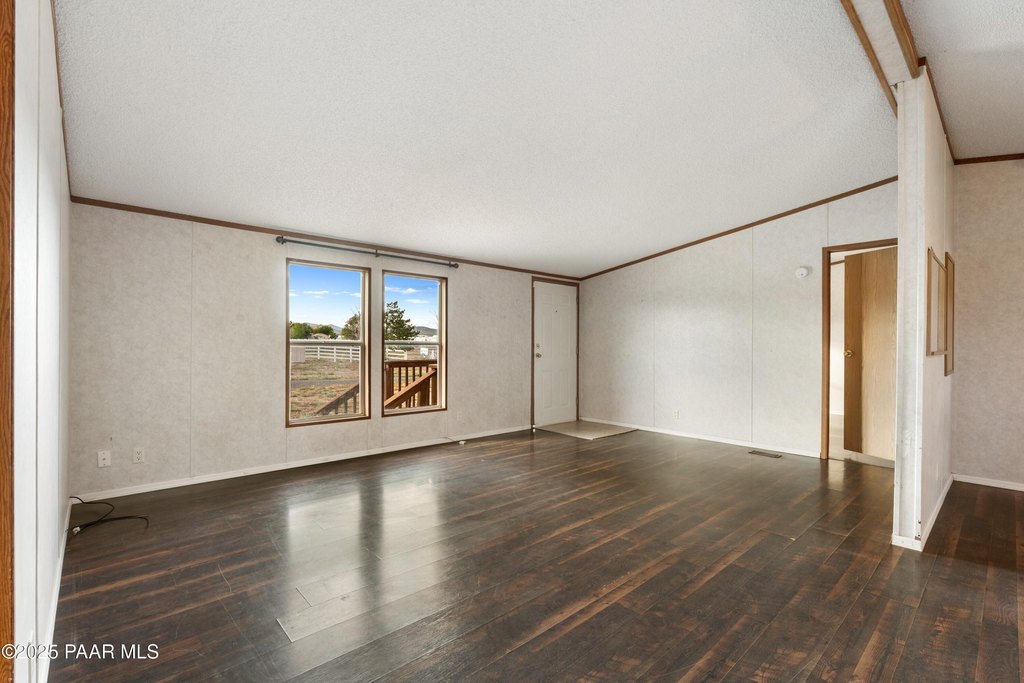 Chino Valley, Arizona, 86323, United States, 3 Bedrooms Bedrooms, ,2 BathroomsBathrooms,Residential,Forsale,1994054