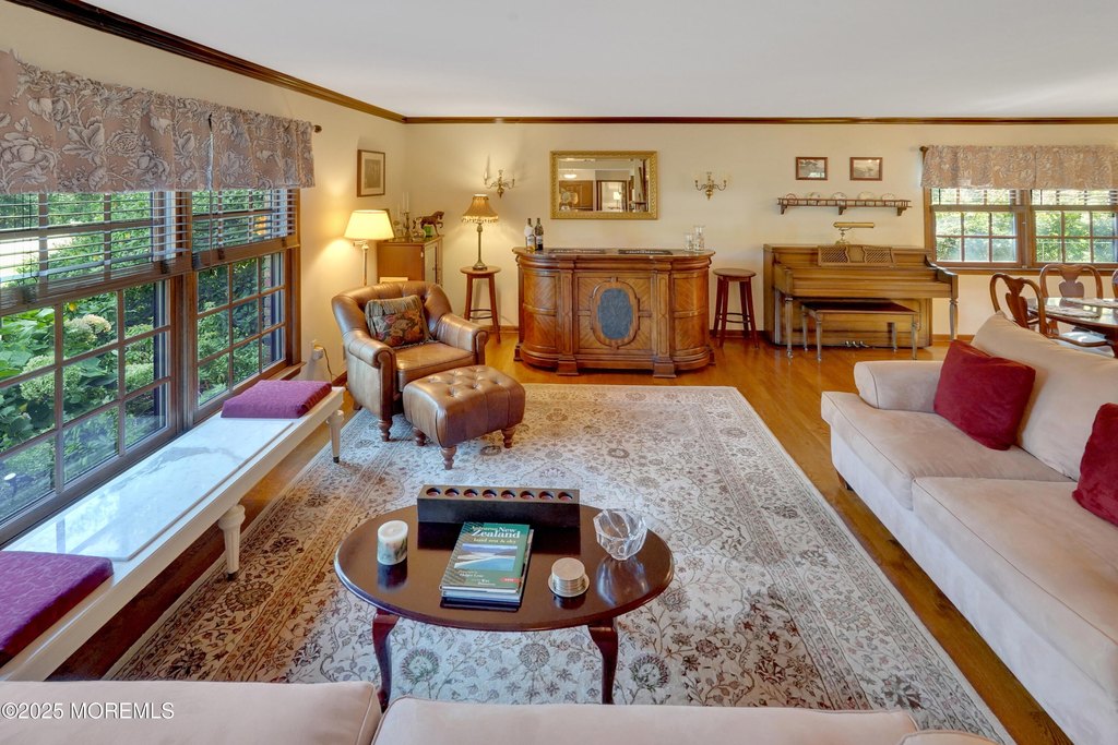 Red Bank, New Jersey, 07701, United States, 5 Bedrooms Bedrooms, ,3 BathroomsBathrooms,Residential,Forsale,1984553