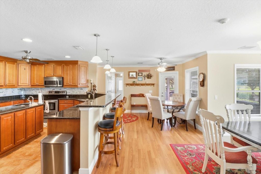 MORRISTON, Florida, 32668, United States, 4 Bedrooms Bedrooms, ,4.5 BathroomsBathrooms,Residential,Forsale,1994129