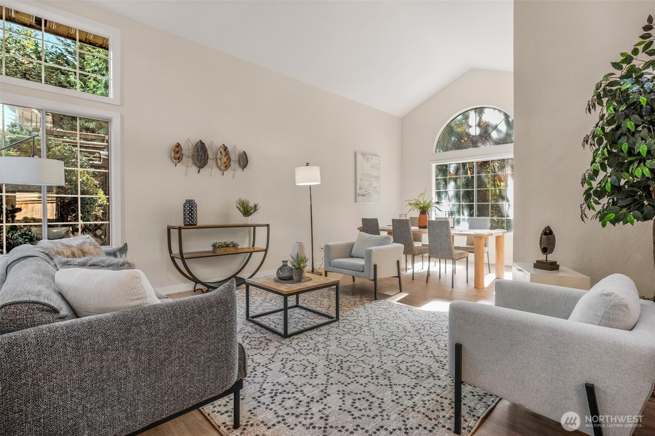 Everett, Washington, 98208, United States, 3 Bedrooms Bedrooms, ,2 BathroomsBathrooms,Residential,Forsale,1965889