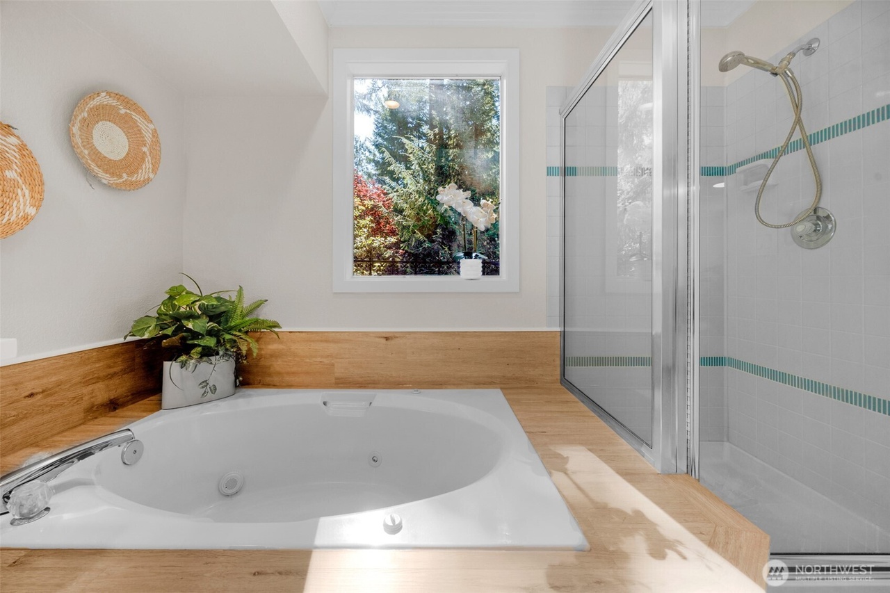 Everett, Washington, 98208, United States, 3 Bedrooms Bedrooms, ,2 BathroomsBathrooms,Residential,Forsale,1965889