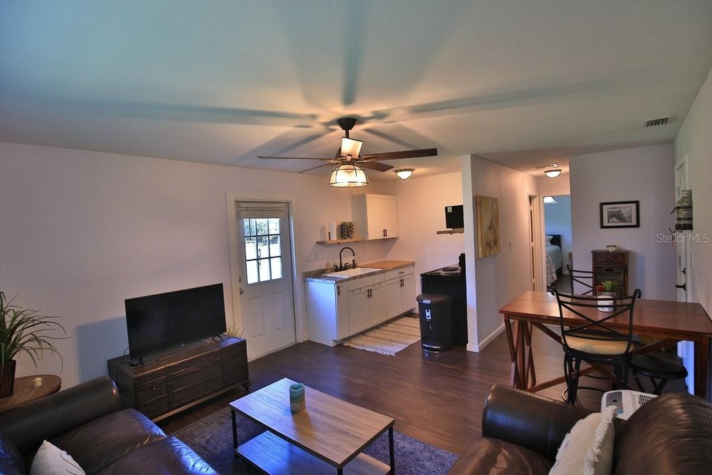 MORRISTON, Florida, 32668, United States, 5 Bedrooms Bedrooms, ,3 BathroomsBathrooms,Residential,Forsale,1969792