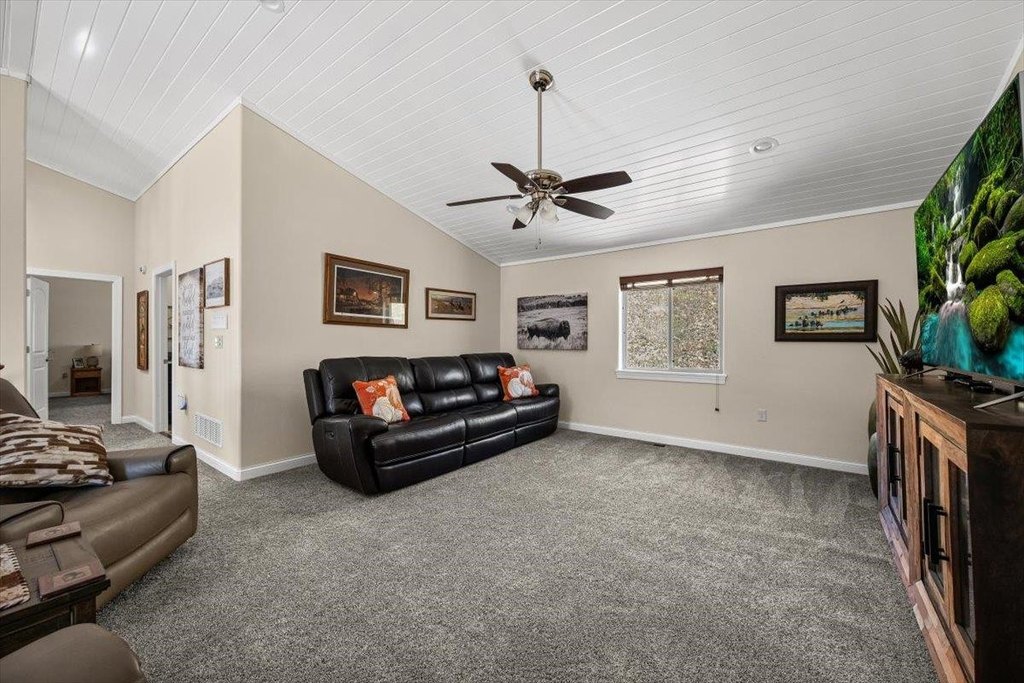 Deadwood, South Dakota, 57732, United States, 4 Bedrooms Bedrooms, ,2.5 BathroomsBathrooms,Residential,Forsale,1990698