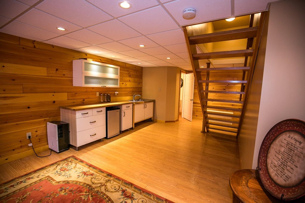 Waterville, Maine, 04901, United States, 4 Bedrooms Bedrooms, ,3.5 BathroomsBathrooms,Residential,Forsale,2002426