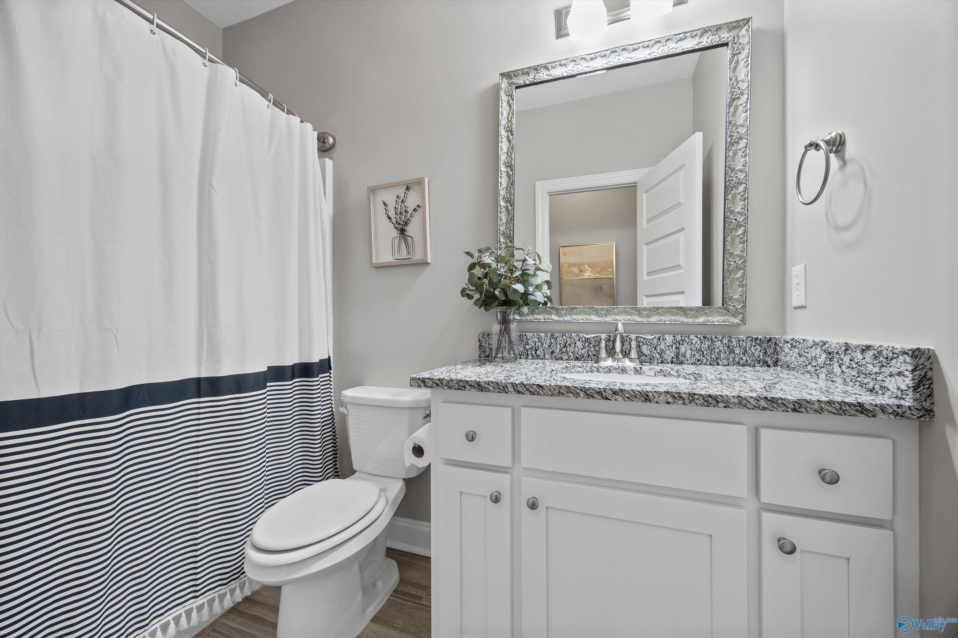 Gurley, Alabama, 35748, United States, 5 Bedrooms Bedrooms, ,4.5 BathroomsBathrooms,Residential,Forsale,2007711