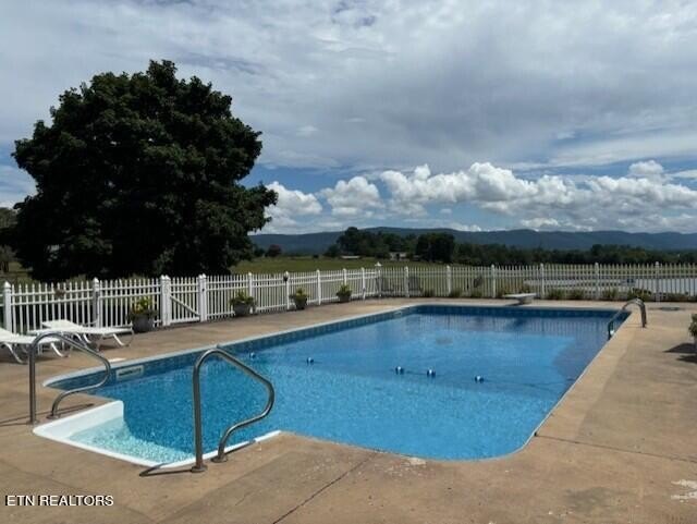 Pikeville, Tennessee, 37367, United States, 5 Bedrooms Bedrooms, ,5.5 BathroomsBathrooms,Residential,Forsale,1929853