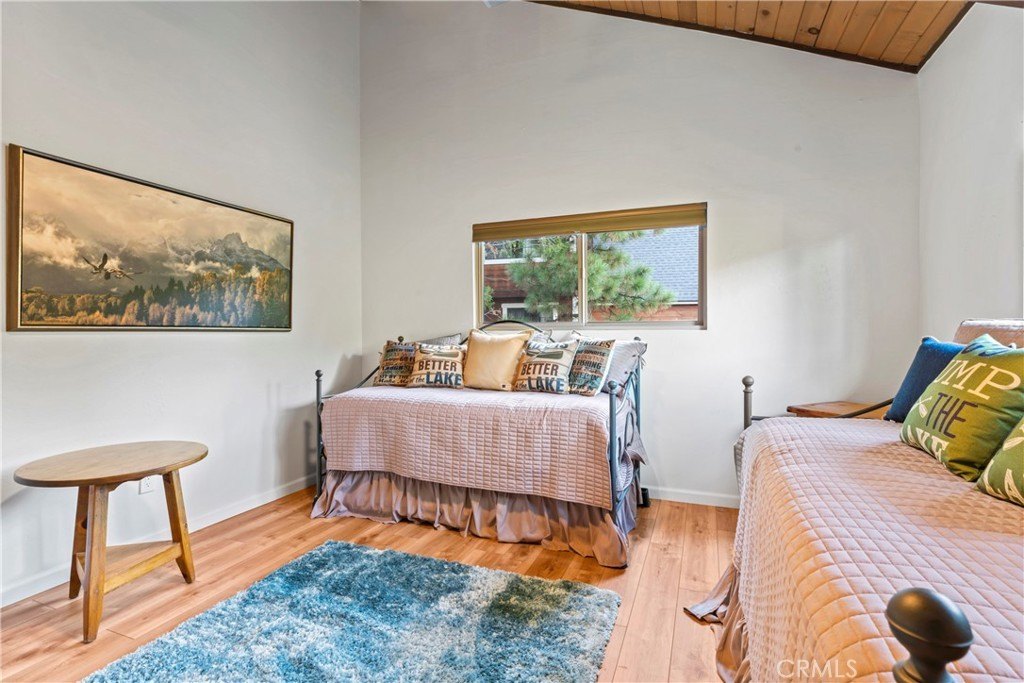 Lake Arrowhead, California, 92352, United States, 4 Bedrooms Bedrooms, ,3 BathroomsBathrooms,Residential,Forsale,1971037